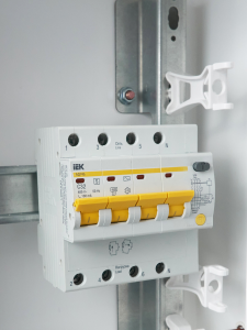 aHR0cHM6Ly9jZG4tMDEuaWVrLnJ1L21lZGlhL29yaWdpbmFsL2Y0MzRlOTBkZDFlNjNlYTc4MWJiMGU3MGIwNjU3MzJiYWJkYWQyOTc3ODM4ZWY1OGEwYjE4ZGYzYTIyMjMyNWQuanBn